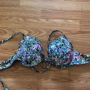 Size 36 D bikini top